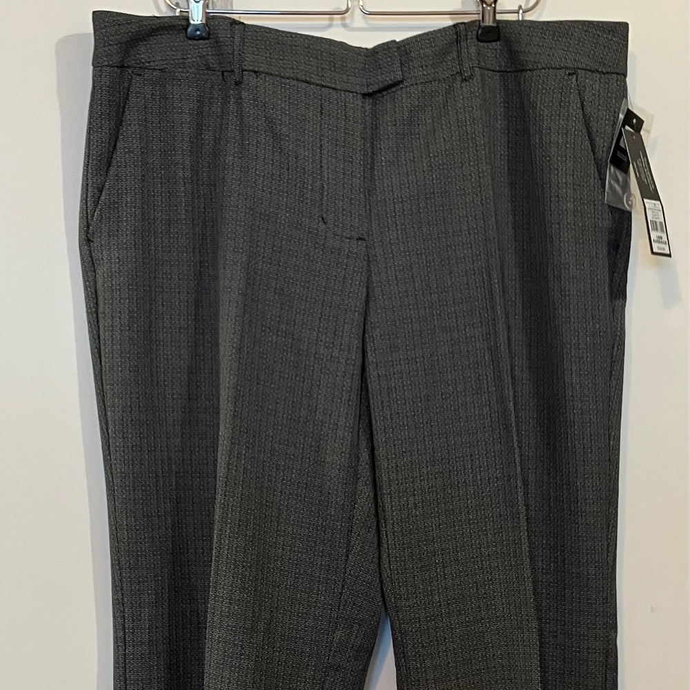 NWT Daisy Fuentes Woman Black/Gray Dress Pants